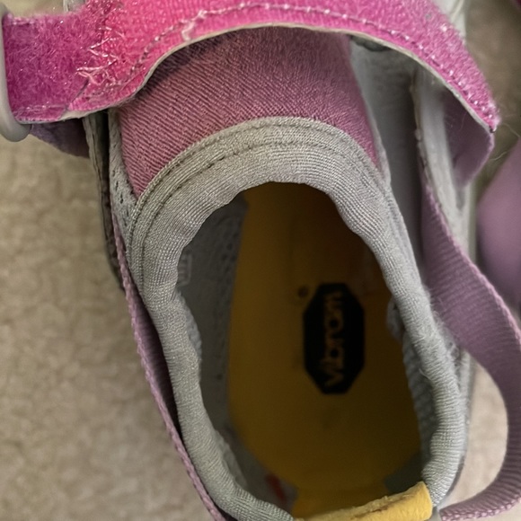 Vibram five finger shoes - Picture 10 of 16